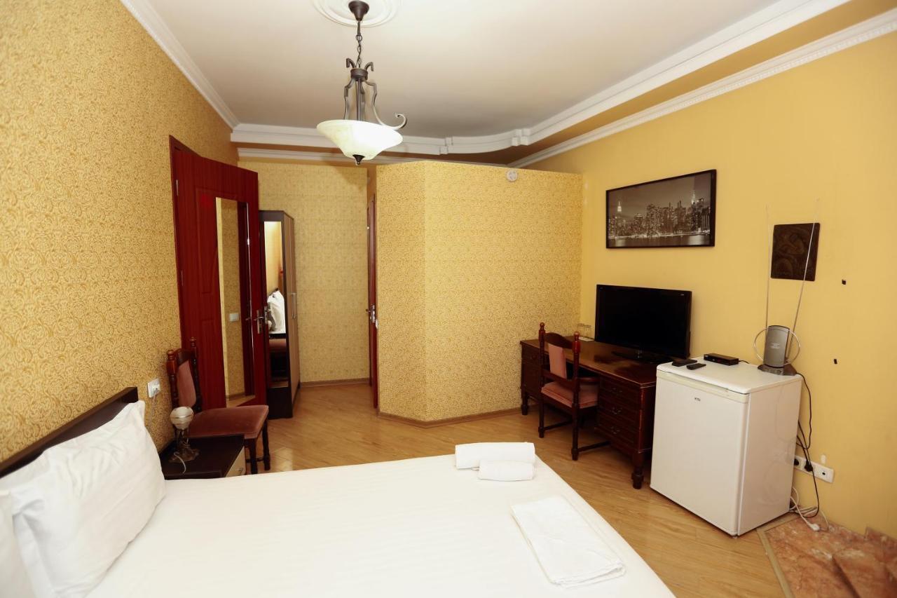 Hotel Isaka Tiflis Exterior foto